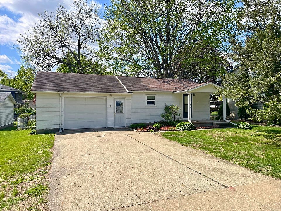 1st image of 104 W Zickel St