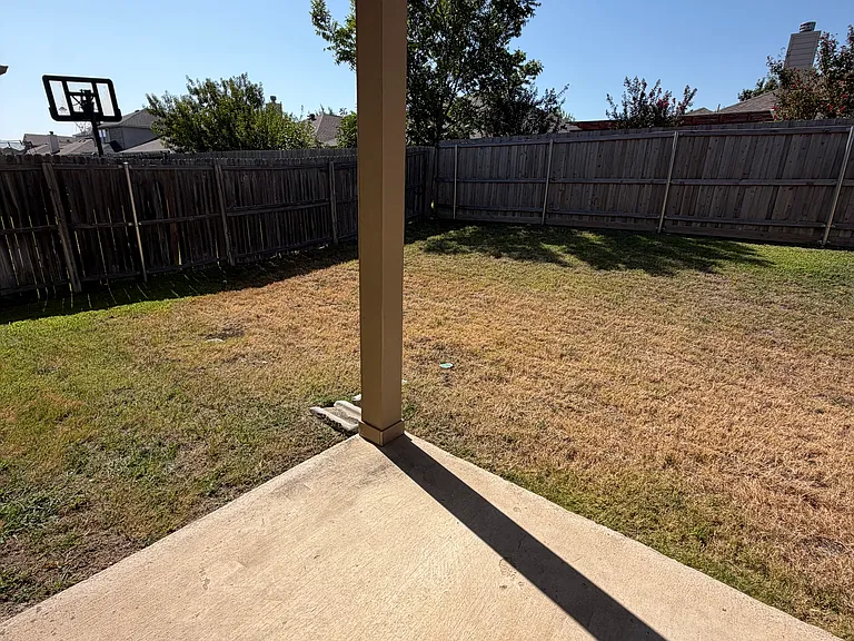 11808 Kurth Dr — Photo 24