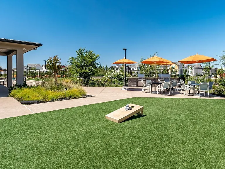 2957 Honey Opal Ave — Photo 40