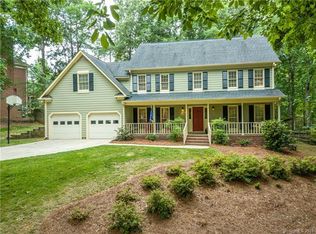 320 Rose Arbor Ln, Matthews, NC 28105
