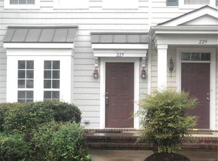 225 Tigerlilly Dr, Portsmouth, VA 23701