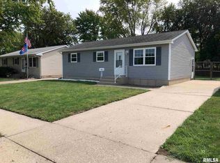 2800 Selkirk Rd, Springfield, IL 62702