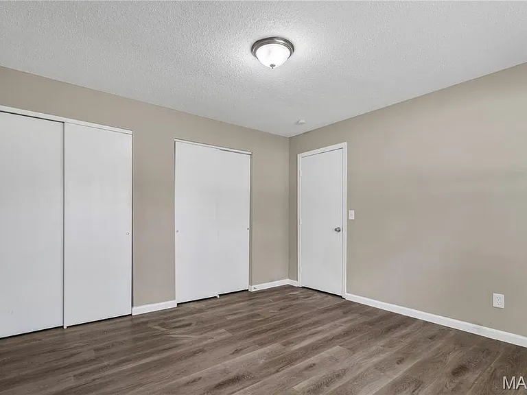 201 Becker Dr — Photo 14