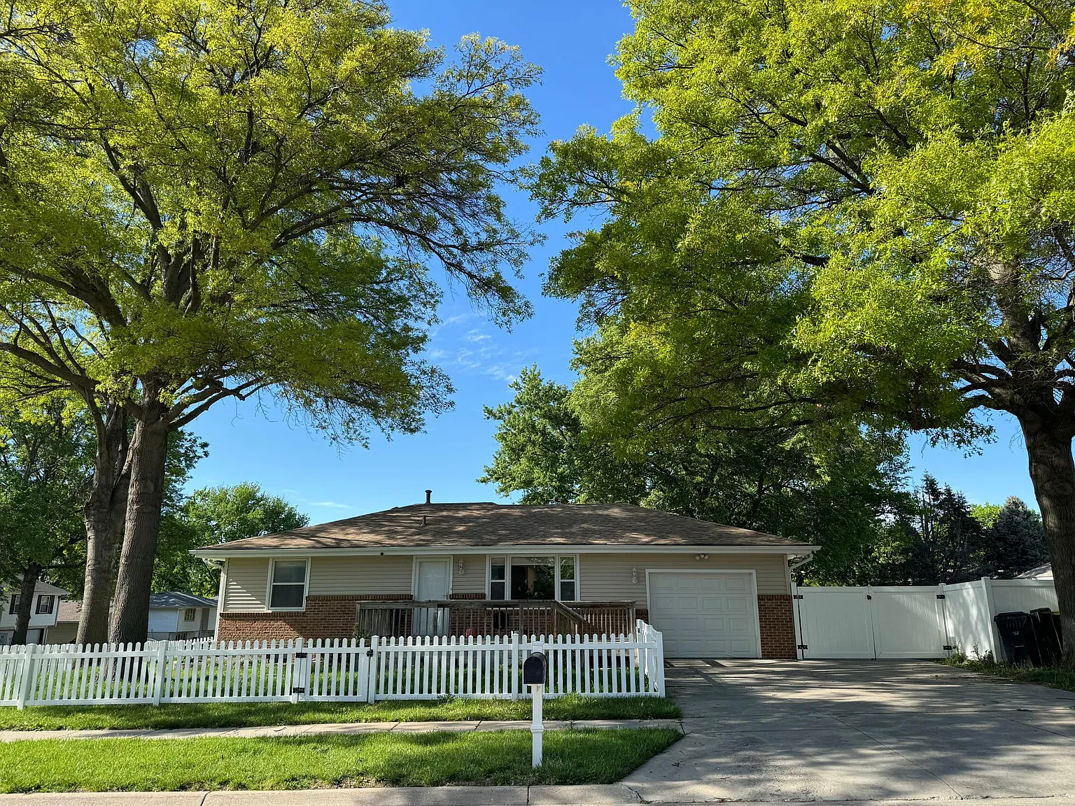 3 bed, 1708 sqft, $1,800 — Photo 4