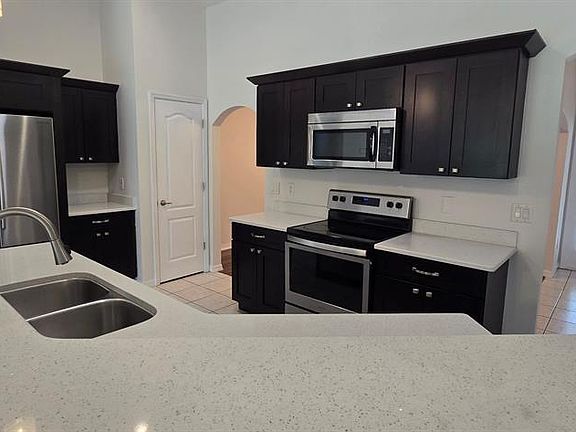 4th image of 6475 SW 51st Ter
