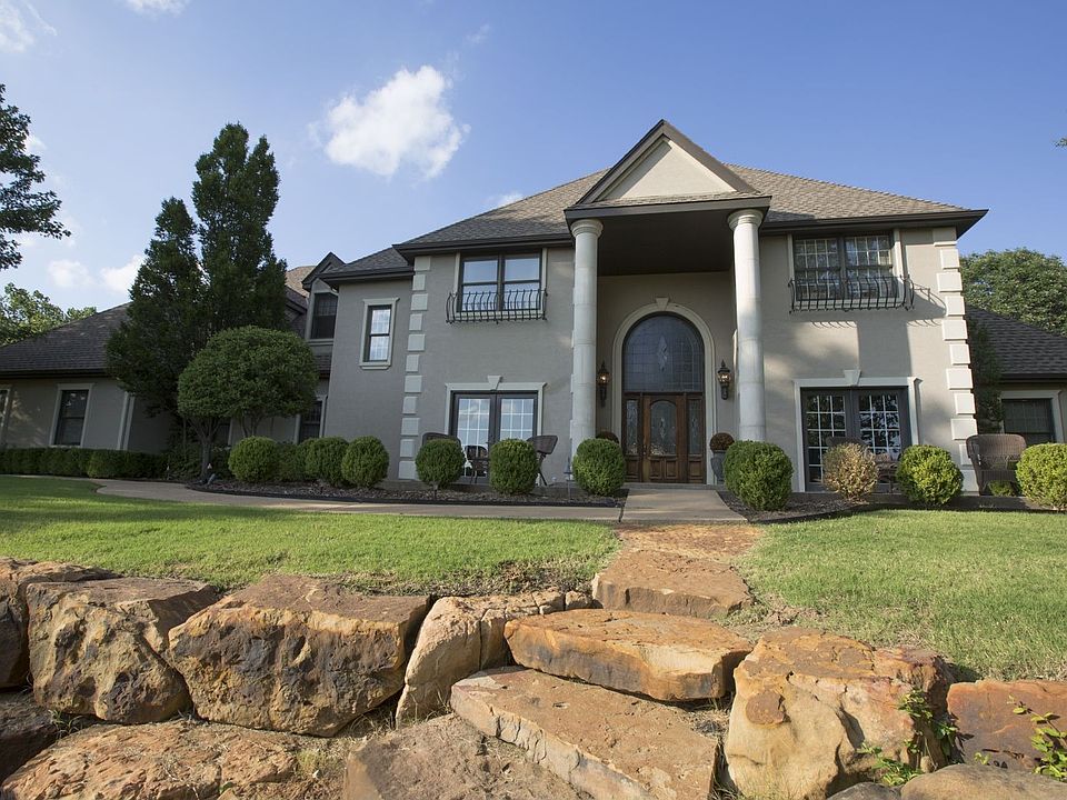 Stucco Home with Decrative Columns