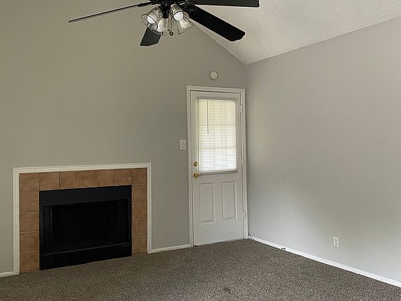 2nd image of 7521 Windsor Oaks #7521