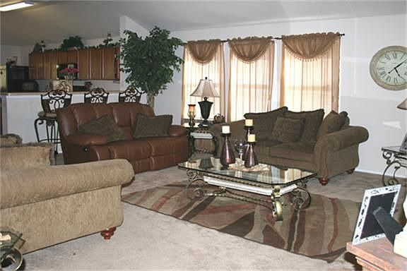 3rd image of 1728 Ironworks Dr