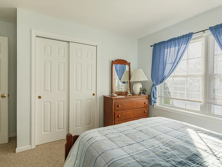 20 Portland Ave — Photo 16