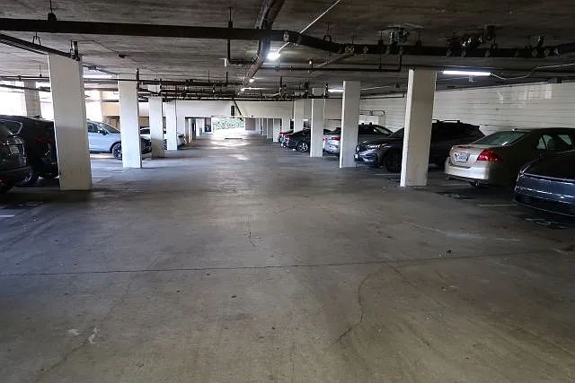 1605 Hotel Cir S — Photo 17