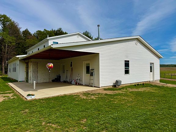 4th image of 2229 Pike Rd