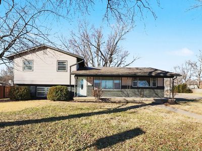 1459 N Community Dr, Derby, KS, 67037