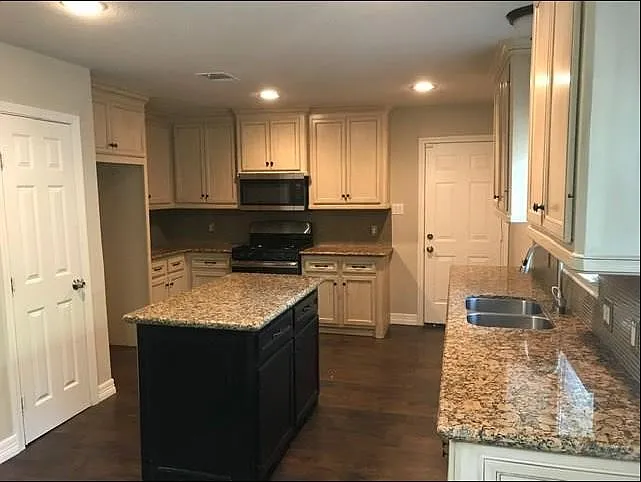 5939 Marwood Dr — Photo 5