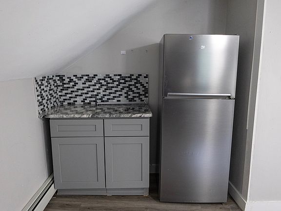 5th image of 106 Bouvier Ave APT 2