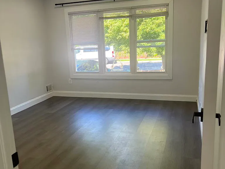 709 Collfield Ave — Photo 7