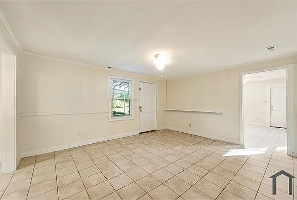 5745 Holland St — Photo 19