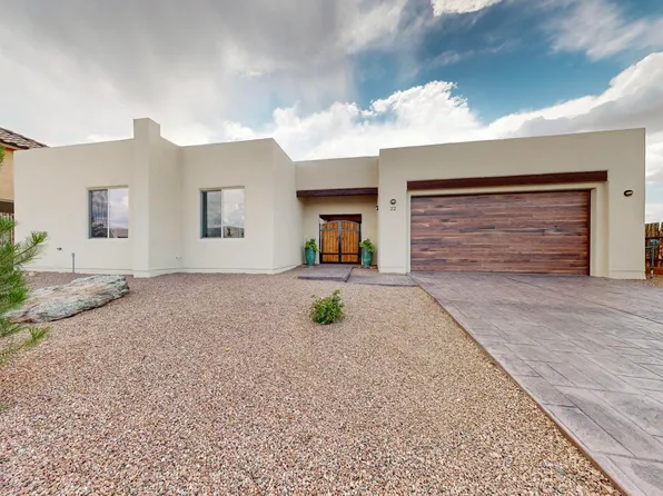 22 La Pradera, Santa Fe, NM 87508