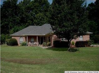 105 Nichols Blvd, Senatobia, MS 38668