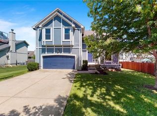 18421 Locust St, Gardner, KS 66030