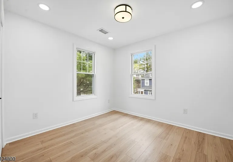 40 Edgewood Rd — Photo 12