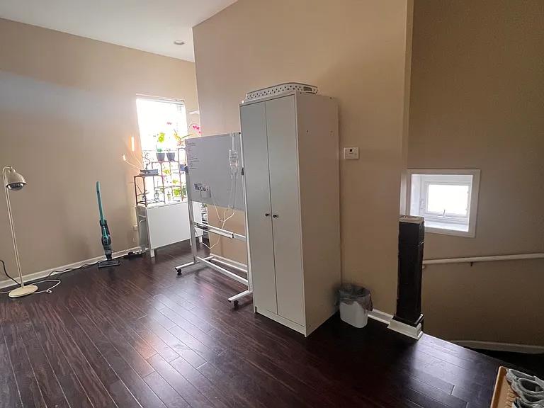 211 S Campbell Ave #2 — Photo 3