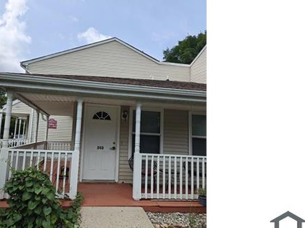 85 Main St #303