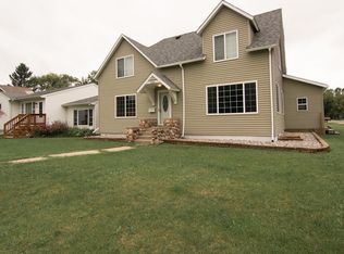 233 1st Ave N, Crookston, MN 56716