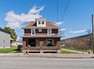 209 S High St, Port Matilda, PA 16870