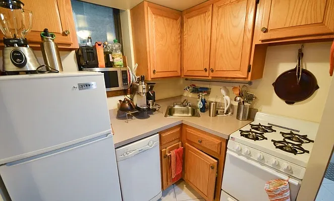 Rented by City Stop Realty | media 5