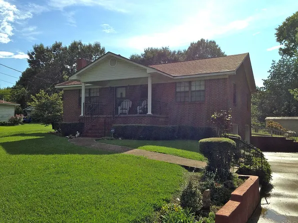 4282 Red Wing Ln, Birmingham, AL 35217