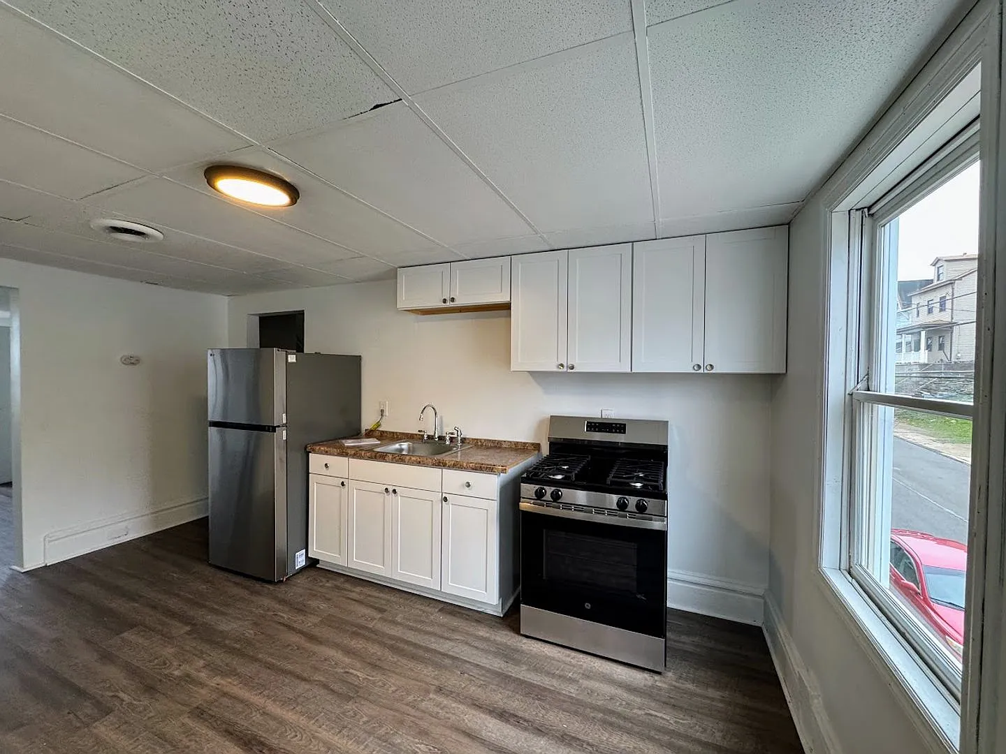 28 Mt. Oliver Street — Photo 1