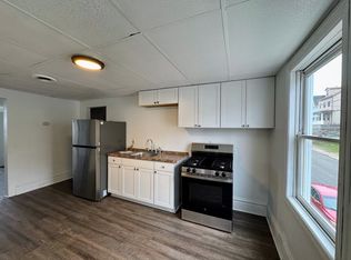 28 Mount Oliver St, Pittsburgh, PA 15210