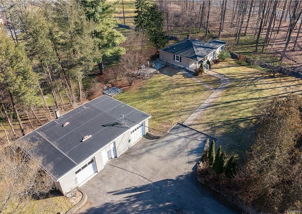 2 Mahopac Avenue, Amawalk, NY 10501 Zillow