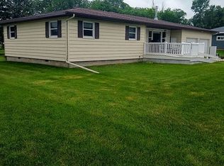 916 4th Ave S, Clear Lake, SD 57226