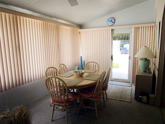 4th image of 126 Whale Beach Ave #126