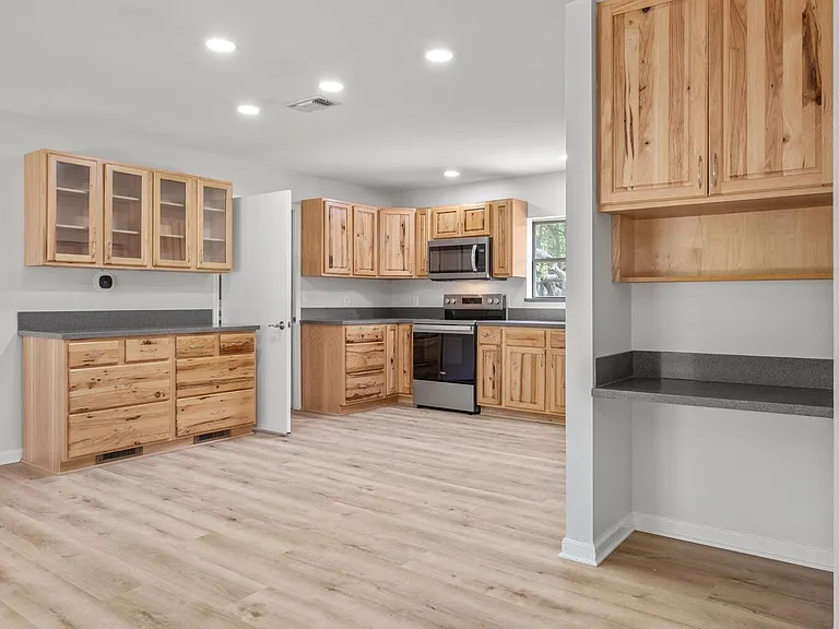 1100 Chapparal Dr — Photo 9