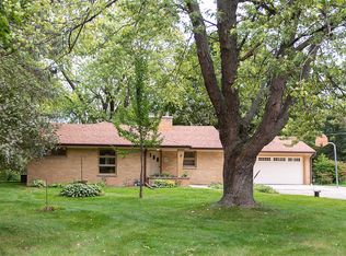 W156N9912 Pilgrim Rd, Germantown, WI 53022
