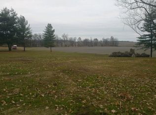 7296 E Hunley Rd, Oaktown, IN 47561