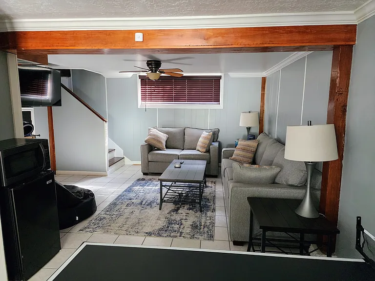 1 E Gibbs Cir — Photo 10