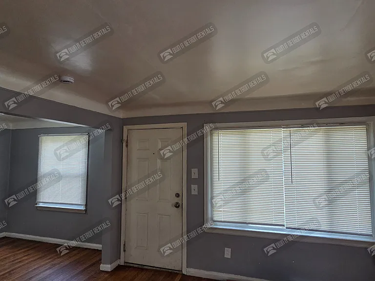 9245 Archdale St — Photo 5