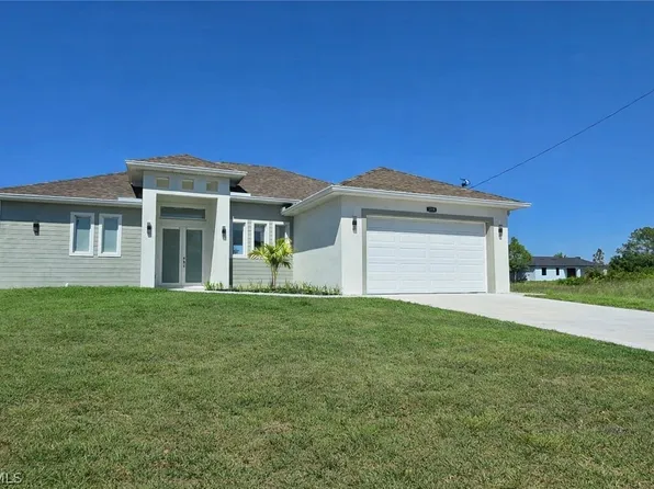 3718 8th St SW, Lehigh Acres, FL 33976