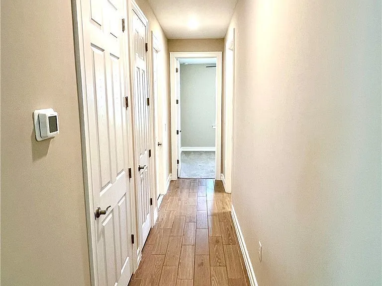 1130 Rolling Brook Ln — Photo 23