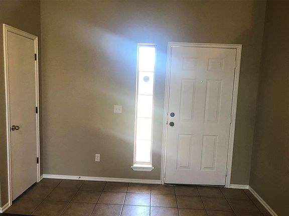 5th image of 1541 Tudor Dr