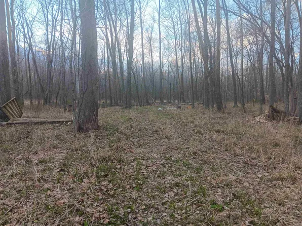 8671 Bullerdick Rd, Poland, IN 47868