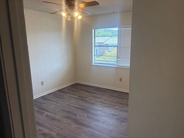 2018 Sanford Dr #1-12 — Photo 4
