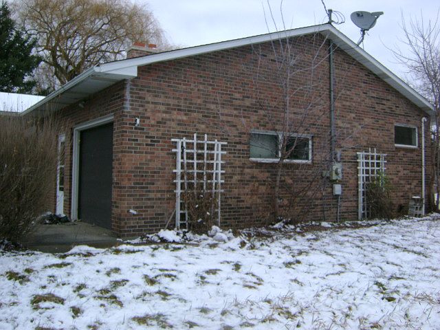 2nd image of 1117 S Loomis Rd