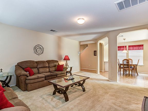 4th image of 3501 Bach Dr
