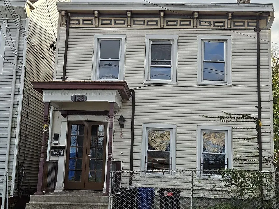 2 bed, $1,350 — Photo 2