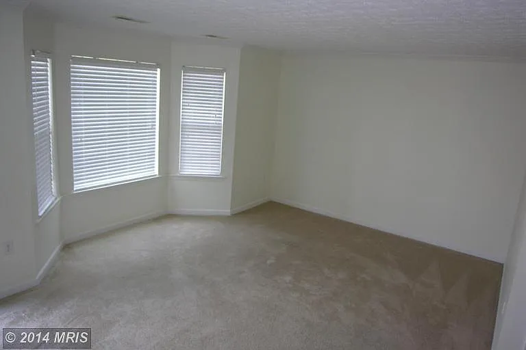 130 Stadium Cir photo 1