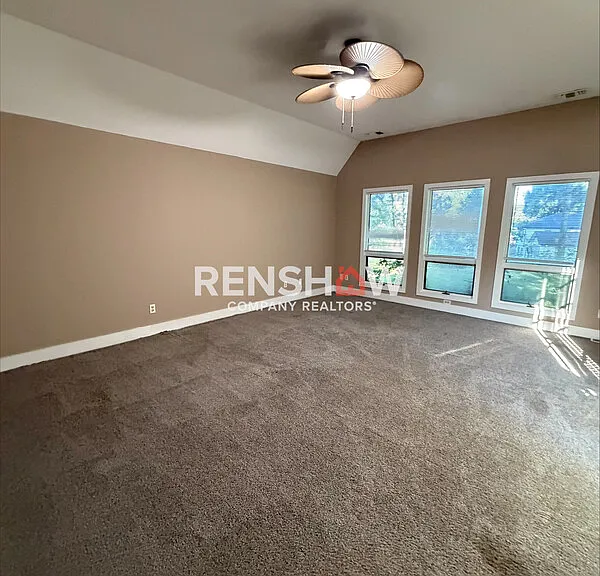35 Maywood Dr — Photo 14